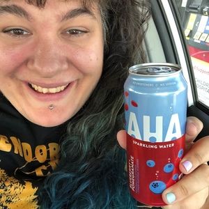 Meet your Posher, Lauren